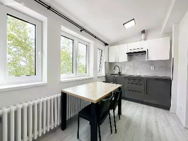 Pronájem bytu 1+kk 32 m² Královická, Praha - Strašnice
