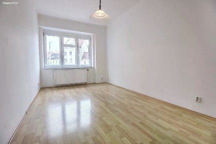 Pronájem bytu 3+1 80 m² Krejčího, Praha - Libeň