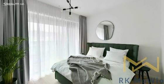 Pronájem bytu 3+kk 92 m² Sokolovská, Praha - Karlín