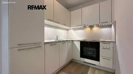 Pronájem bytu 2+kk 44 m² Ruprechtická, Praha - Horní Počernice