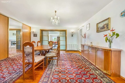 Pronájem bytu 4+1 120 m² Pod urnovým hájem, Praha - Zbraslav