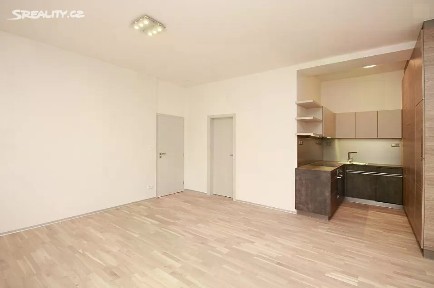 Pronájem bytu 1+kk 44 m² Velvarská, Praha - Dejvice