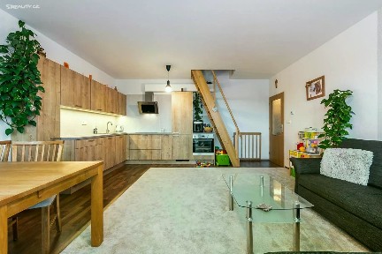 Prodej bytu 3+kk 74 m² Smetanova, Jinočany