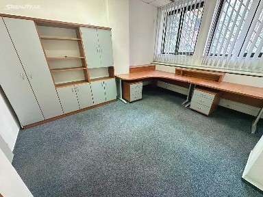 Pronájem kanceláře 102 m²