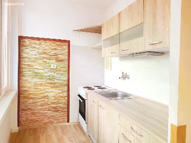 Prodej bytu 1+kk 36 m² Lidická, Pardubice - Polabiny