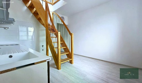 Pronájem bytu atypický 38 m² Herejkova, Starý Plzenec