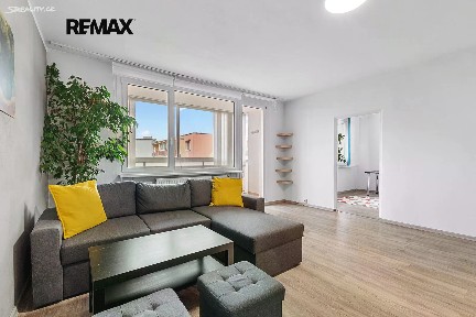 Pronájem bytu 3+1 66 m² Komenského, Plzeň - Bolevec