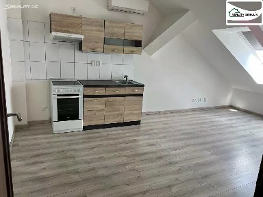 Pronájem bytu 2+kk 42 m² Zborovská, Plzeň - Doudlevce