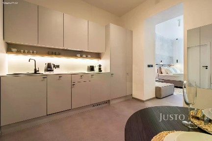 Prodej apartmánů 21 m² Prvního pluku, Praha - Karlín