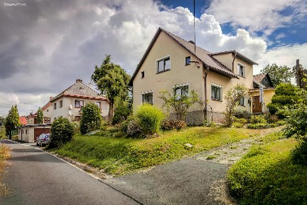 Prodej vícegeneračního domu 165 m², pozemek 1628 m² Stružinec