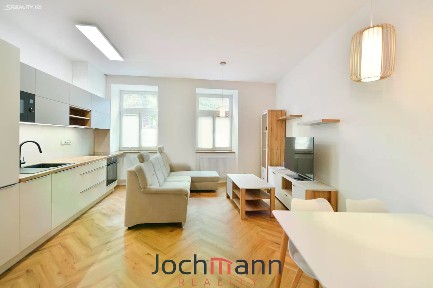 Pronájem bytu 2+kk 57 m² Na Sadech, České Budějovice - České Budějovice 3