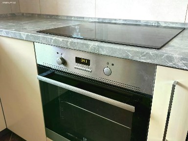 Pronájem bytu 2+1 72 m² Horácké náměstí, Brno - Řečkovice