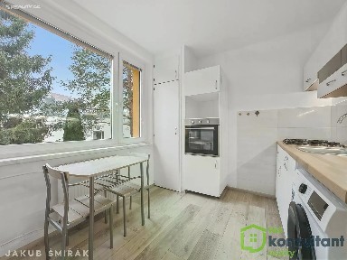 Pronájem bytu 1+1 30 m² Laštůvkova, Brno - Bystrc