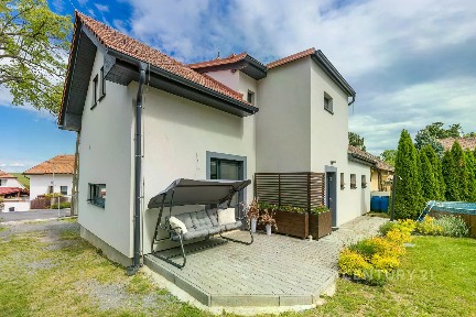 Prodej rodinného domu 117 m², pozemek 488 m² Úholičky