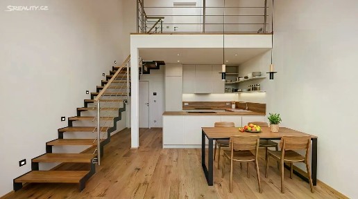 Prodej bytu 2+kk 65 m² Praha - Smíchov