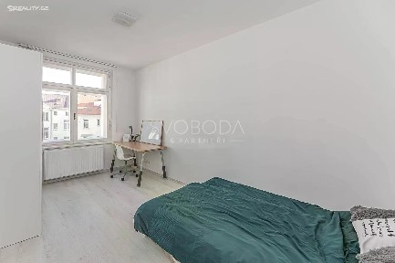 Prodej bytu 4+kk 86 m² Buzulucká, Hradec Králové
