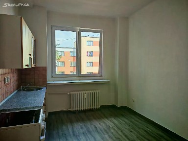 Pronájem bytu 1+1 68 m² Sladkovského, Pardubice - Zelené Předměstí
