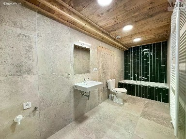Pronájem bytu atypický 135 m² Tovární, Osek