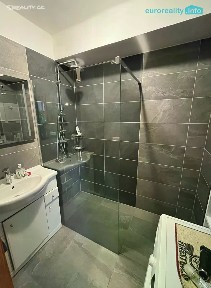 Prodej bytu 3+kk 67 m² V Sadech, Mariánské Lázně
