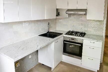 Prodej bytu 1+1 35 m² Nivy I, Zlín