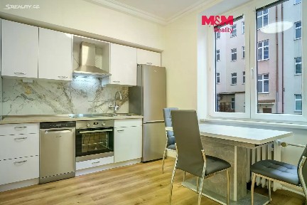 Pronájem bytu 1+1 40 m² Jateční, Karlovy Vary