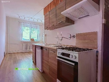 Pronájem bytu 3+1 58 m² náměstí SNP, Kynšperk nad Ohří