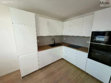 Prodej bytu 3+1 64 m² Kpt. Jaroše, Most