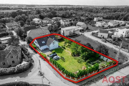 Pronájem rodinného domu 230 m², pozemek 1268 m² Skautská, Praha - Kolovraty