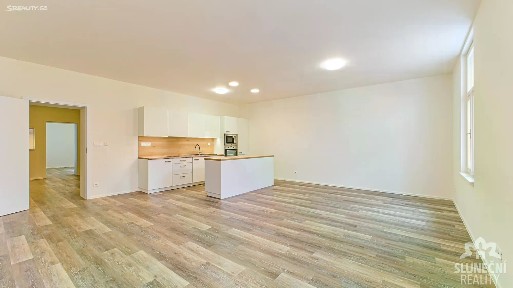 Pronájem bytu 2+kk 79 m² Nádražní, Uherské Hradiště