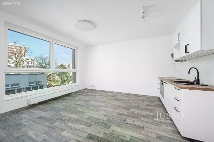 Pronájem bytu 2+kk 49 m² U Nisy, Liberec - Liberec III-Jeřáb