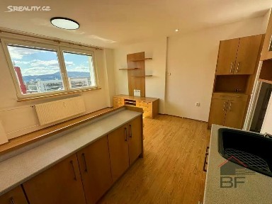 Pronájem bytu 2+kk 40 m²