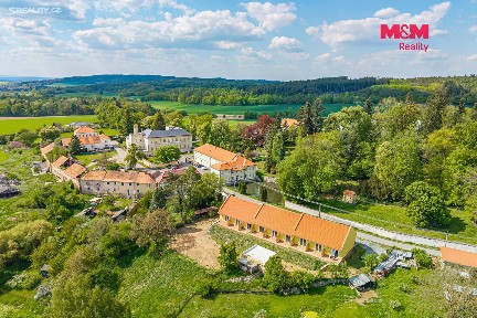 Pronájem bytu 1+kk 42 m² Vojkov