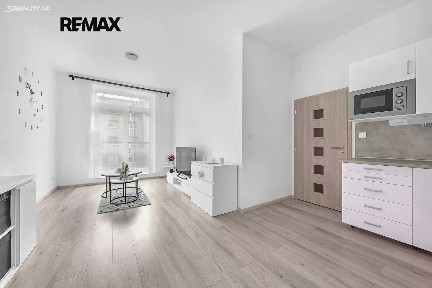 Pronájem bytu 2+kk 44 m²