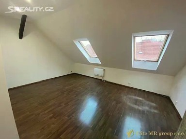 Pronájem bytu 1+kk 25 m² Dlouhá třída, Nymburk