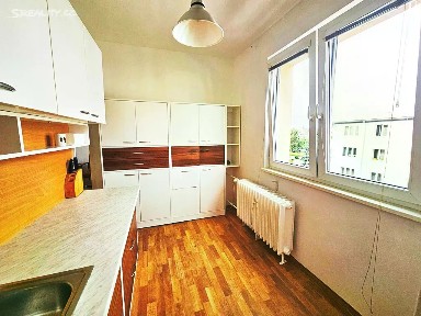 Pronájem bytu 2+1 55 m² Na vrcholu, Praha - Žižkov