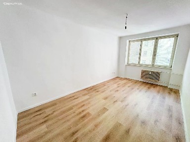 Pronájem bytu 1+1 35 m² Mánesova, Praha - Vinohrady