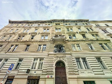 Pronájem bytu 2+1 74 m² Trojanova, Praha - Nové Město