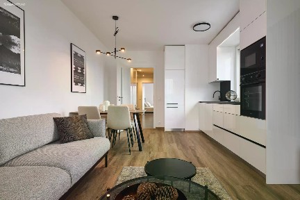Pronájem bytu 3+kk 68 m² Milánská, Praha - Horní Měcholupy
