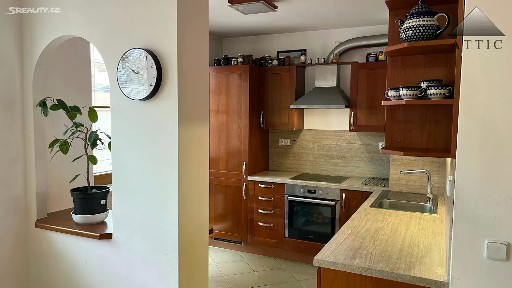 Pronájem bytu 2+kk 68 m² Randova, Praha - Smíchov