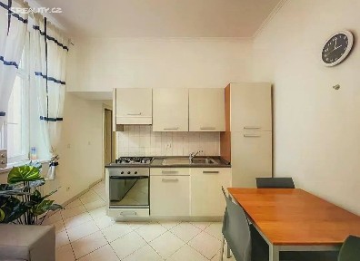 Pronájem bytu 2+kk 44 m² Tyršova, Praha - Nové Město