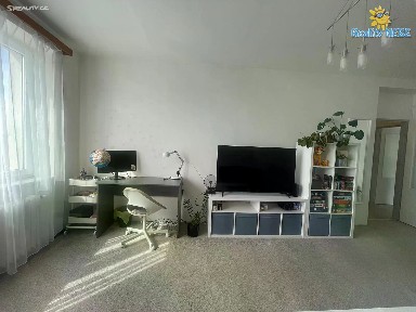 Pronájem bytu 3+1 72 m² Nad Hercovkou, Praha - Troja
