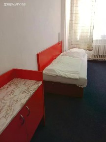 Pronájem bytu pokoje 22 m² Kubánské náměstí, Praha