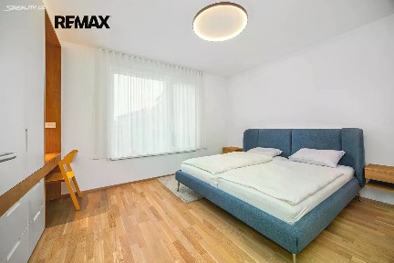 Pronájem bytu 3+kk 85 m² Skálové, Praha - Braník