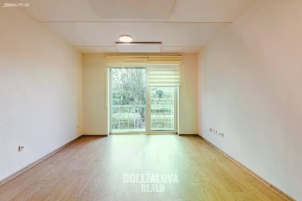 Pronájem bytu 1+kk 30 m² Nádražní, Třešť
