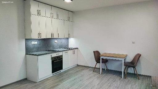 Prodej bytu 1+kk 37 m² Rakouská, Milovice - Mladá