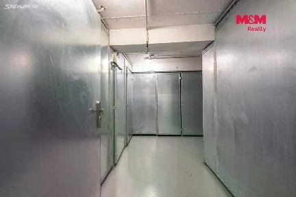 Prodej obchodního prostoru 54 m² Biskupcova, Praha - Žižkov