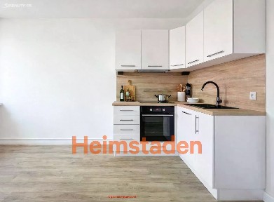 Pronájem bytu 1+kk 28 m² Čsl. armády, Karviná - Hranice