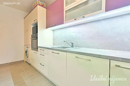 Pronájem bytu 3+1 73 m² Molákova, Brno - Líšeň