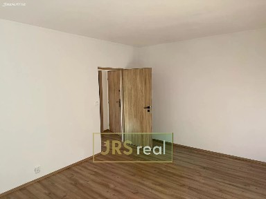 Pronájem bytu 1+1 36 m² Břeclav