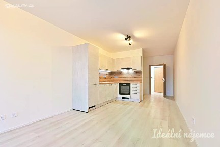 Pronájem bytu 1+kk 37 m² Dornych, Brno